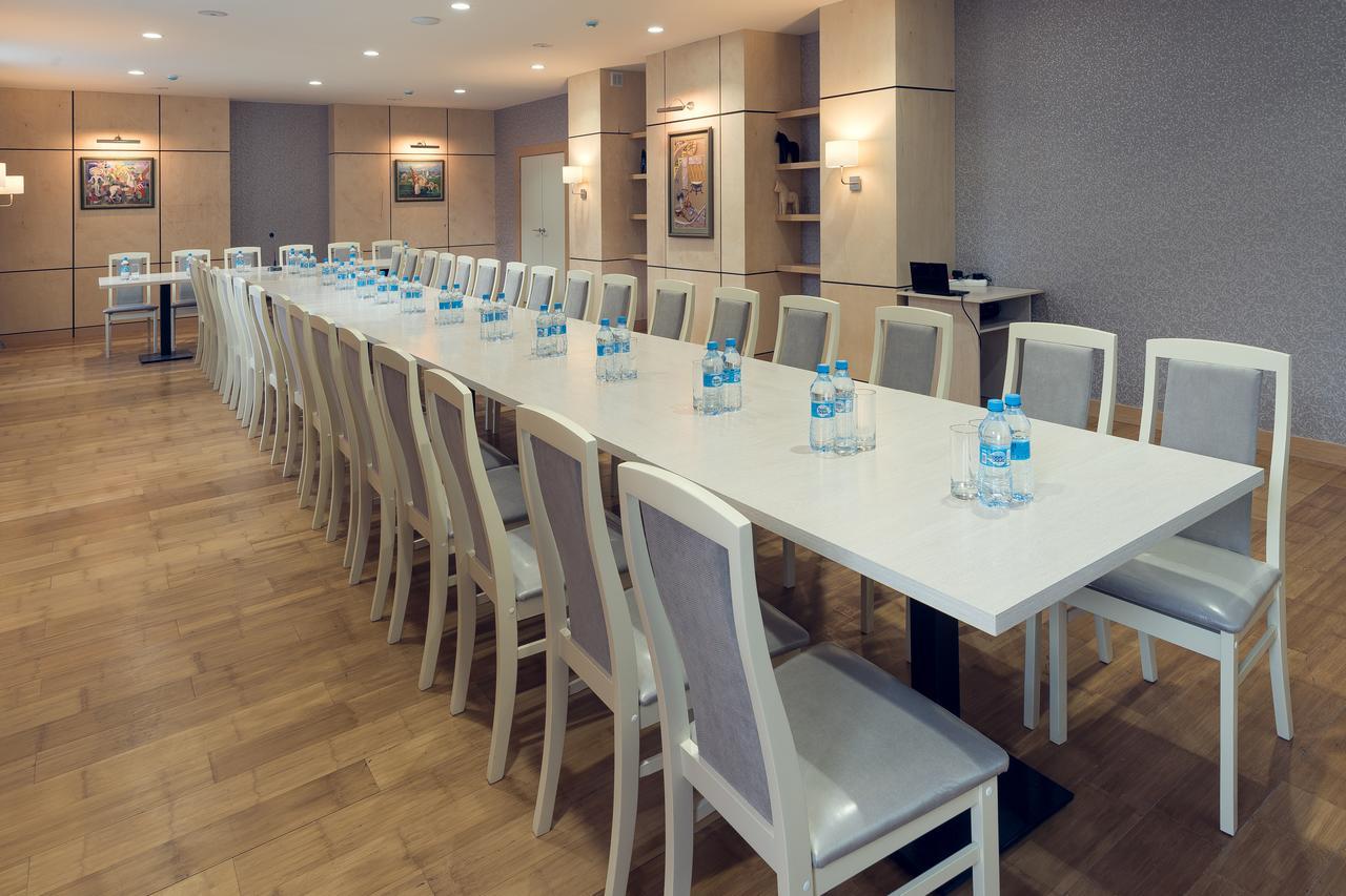 Aykun Hotel By Ag Hotels Group Astana Extérieur photo